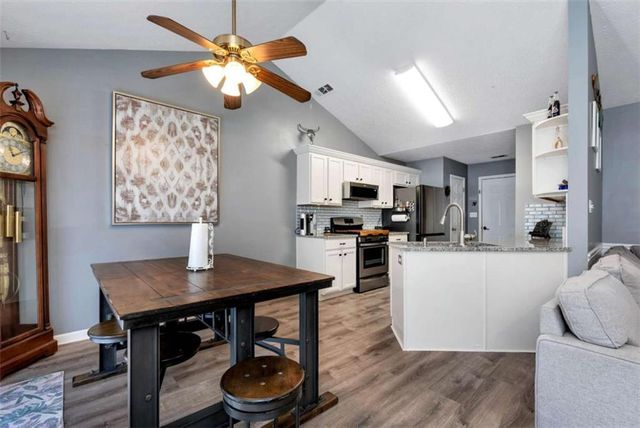 5503 Amber Cove Way, Flowery Branch, GA 30542