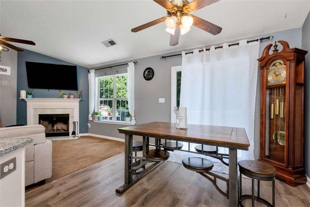 5503 Amber Cove Way, Flowery Branch, GA 30542