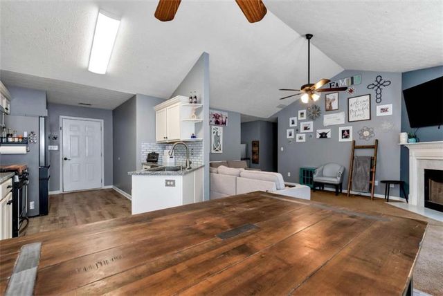 5503 Amber Cove Way, Flowery Branch, GA 30542