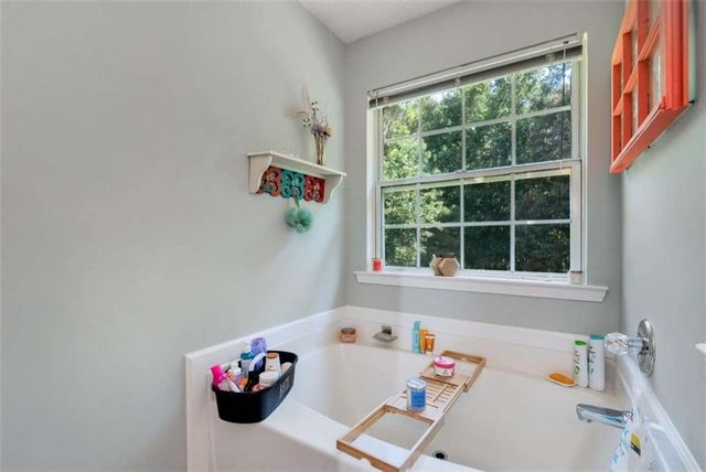 5503 Amber Cove Way, Flowery Branch, GA 30542