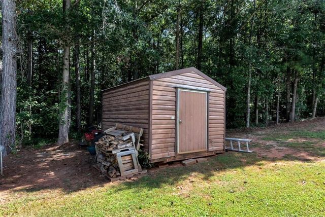 5503 Amber Cove Way, Flowery Branch, GA 30542