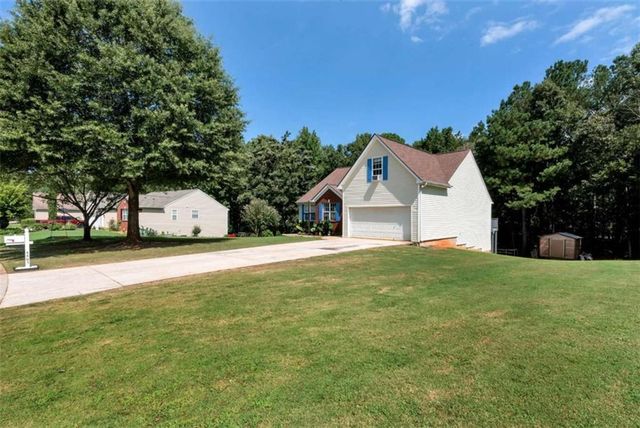 5503 Amber Cove Way, Flowery Branch, GA 30542