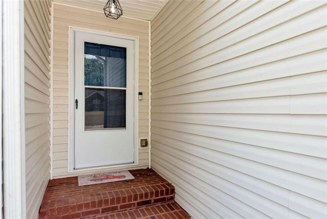 5503 Amber Cove Way, Flowery Branch, GA 30542