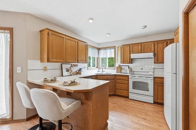 6004 W Wind River Dr, Spokane, WA 99208