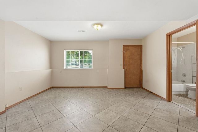 6004 W Wind River Dr, Spokane, WA 99208