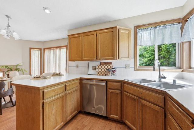 6004 W Wind River Dr, Spokane, WA 99208