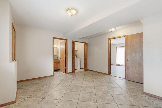 6004 W Wind River Dr, Spokane, WA 99208