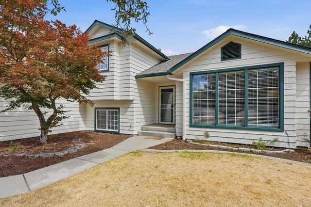 6004 W Wind River Dr, Spokane, WA 99208