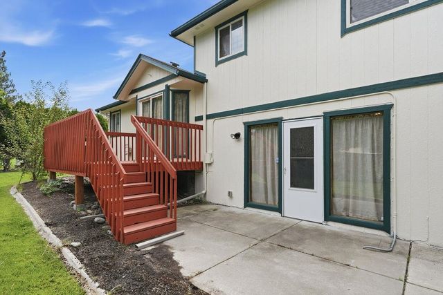 6004 W Wind River Dr, Spokane, WA 99208