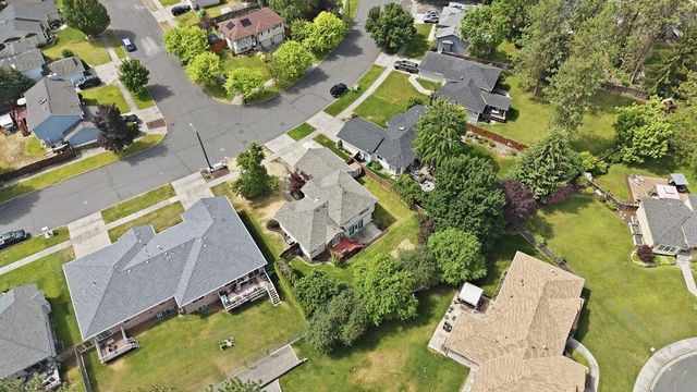 6004 W Wind River Dr, Spokane, WA 99208