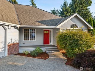 20517 SE 261st Place, Covington, WA 98042