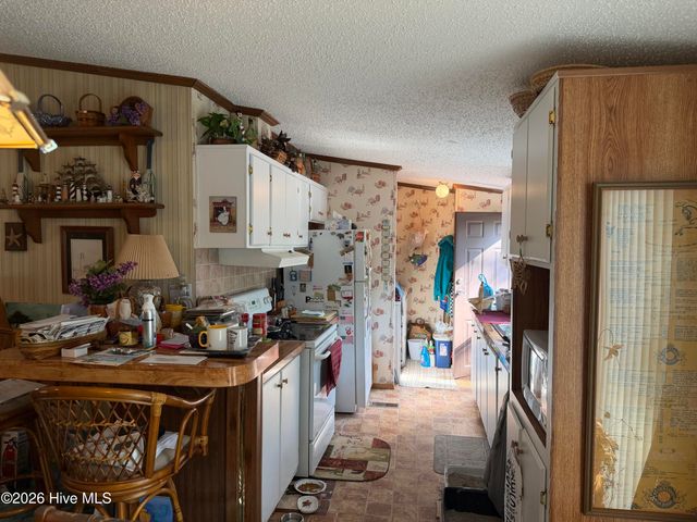 245 Lake Drive SW, Supply, NC 28462