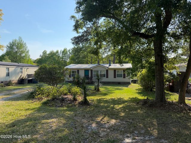 245 Lake Drive SW, Supply, NC 28462