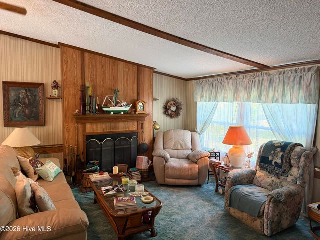 245 Lake Drive SW, Supply, NC 28462