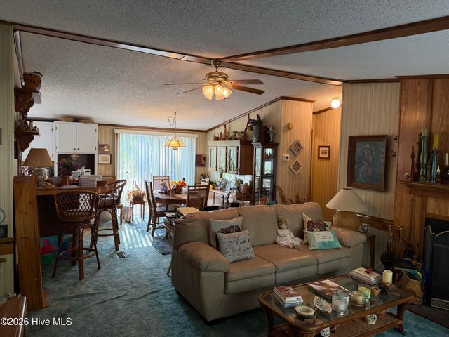 245 Lake Drive SW, Supply, NC 28462