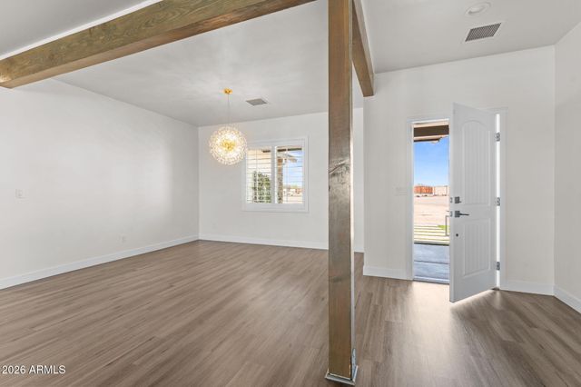 21015 W White Feather Lane, Wittmann, AZ 85361