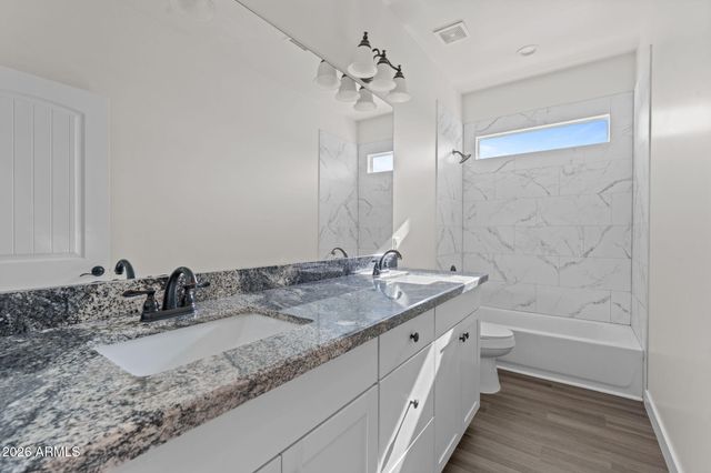 21015 W White Feather Lane, Wittmann, AZ 85361