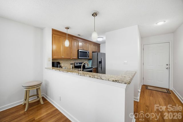 18009 Kings Point Drive I, Cornelius, NC 28031