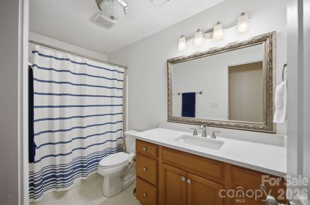 18009 Kings Point Drive I, Cornelius, NC 28031