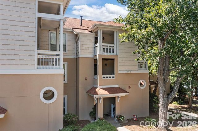 18009 Kings Point Drive I, Cornelius, NC 28031