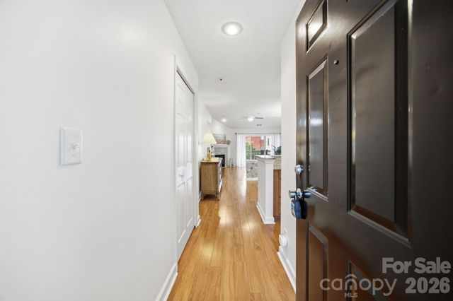 18009 Kings Point Drive I, Cornelius, NC 28031
