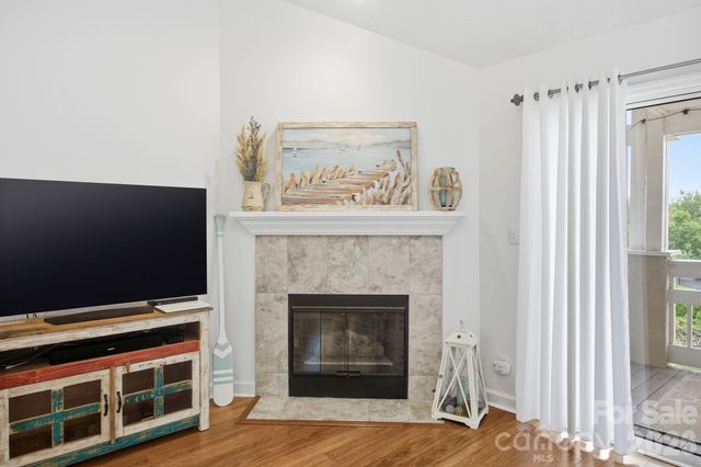 18009 Kings Point Drive I, Cornelius, NC 28031