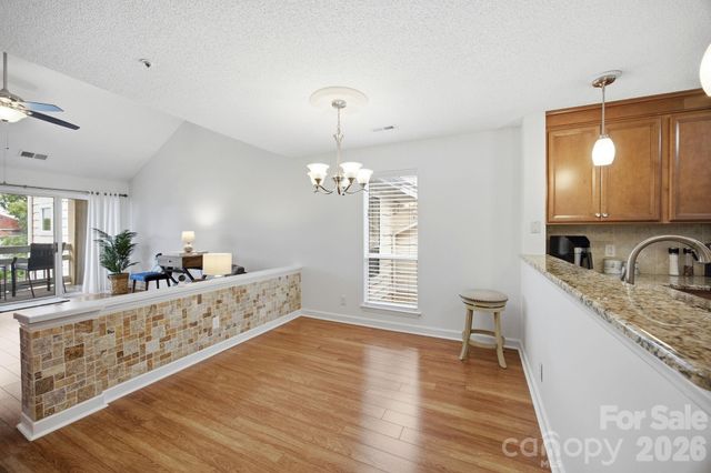 18009 Kings Point Drive I, Cornelius, NC 28031