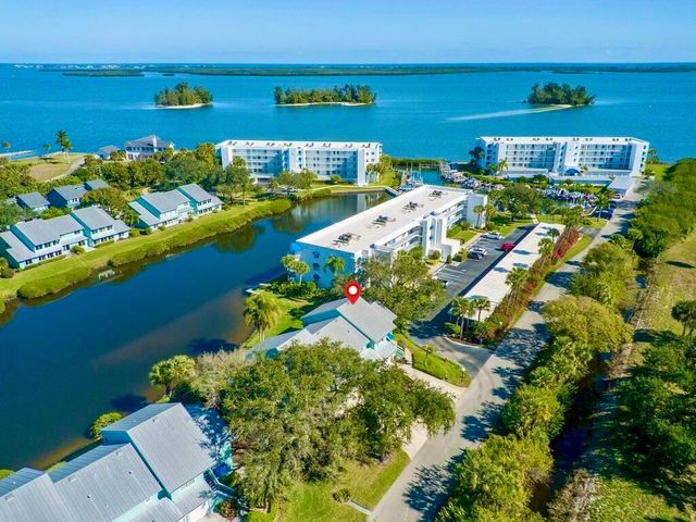 6206 S River Run Drive, Sebastian, FL 32958