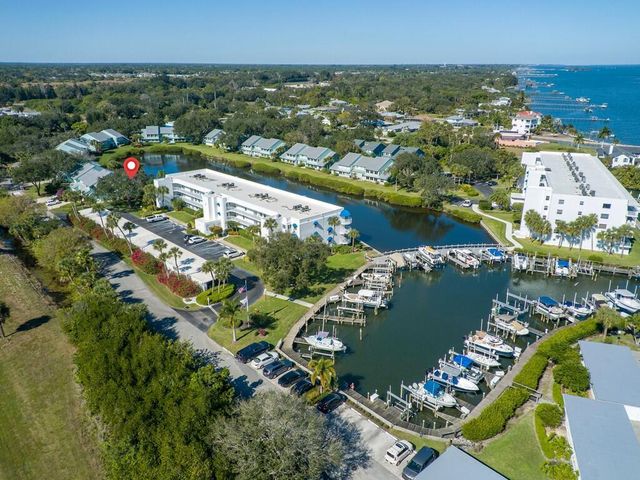 6206 S River Run Drive, Sebastian, FL 32958