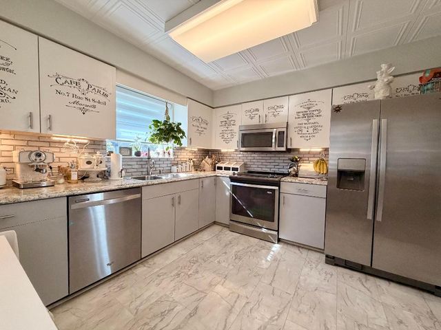 6206 S River Run Drive, Sebastian, FL 32958