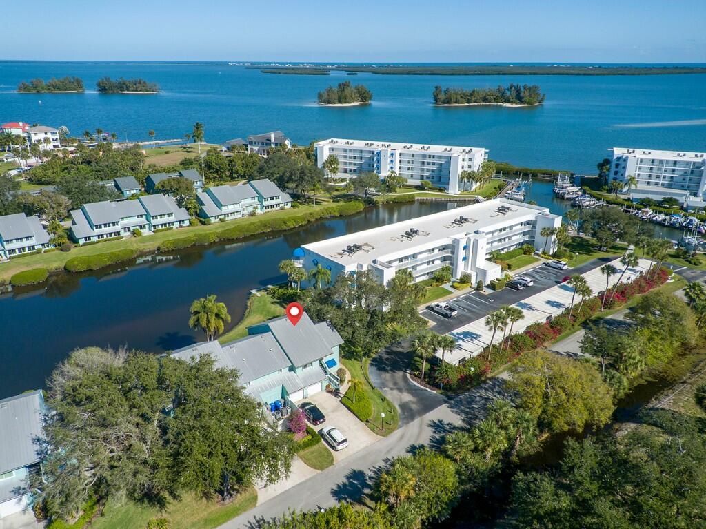 6206 S River Run Drive, Sebastian, FL 32958