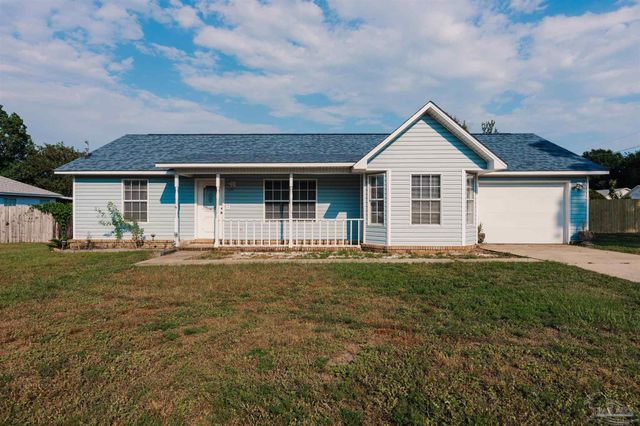 2732 Country Breeze Blvd, Navarre, FL 32566