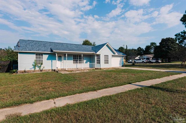 2732 Country Breeze Blvd, Navarre, FL 32566