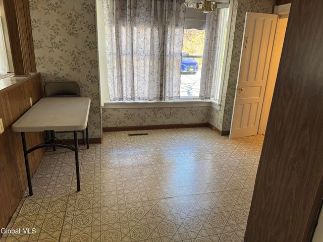 35 Cornell Street, Schenectady, NY 12304