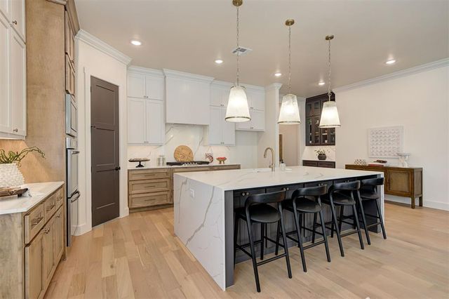 3400 Bourgogne Street, Edmond, OK 73034