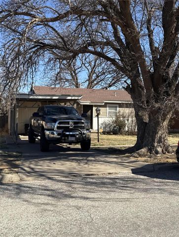 518 W 2nd Street, Hale Center, TX 79041