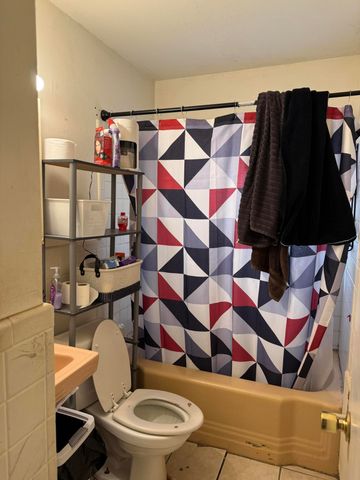 518 W 2nd Street, Hale Center, TX 79041