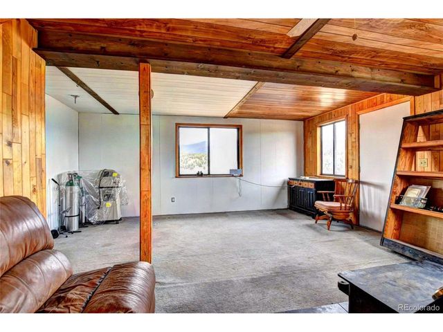 135 Eagle Rock Rd B11, Jefferson, CO 80456