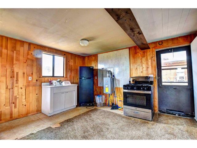 135 Eagle Rock Rd B11, Jefferson, CO 80456