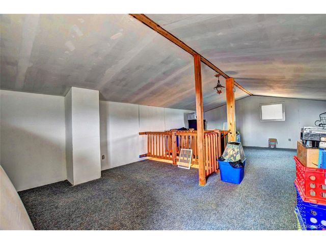 135 Eagle Rock Rd B11, Jefferson, CO 80456