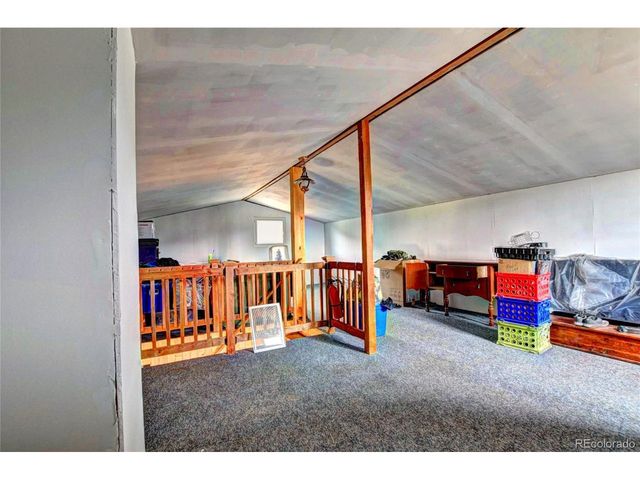 135 Eagle Rock Rd B11, Jefferson, CO 80456