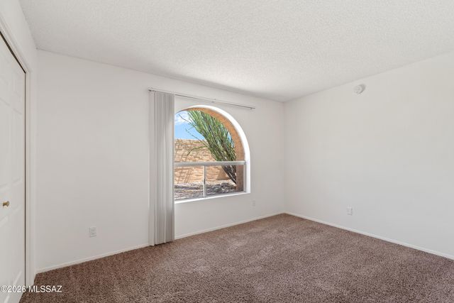 810 N Camino Santiago Unit 51, Tucson, AZ 85745