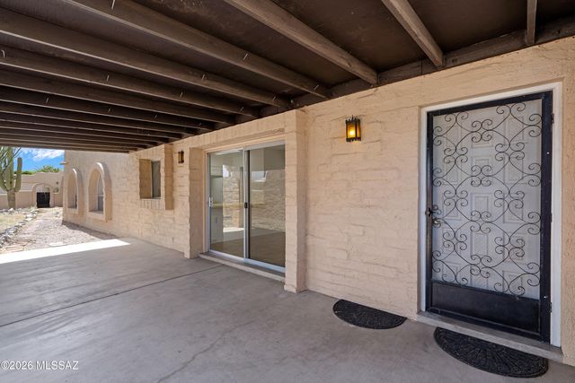 810 N Camino Santiago Unit 51, Tucson, AZ 85745