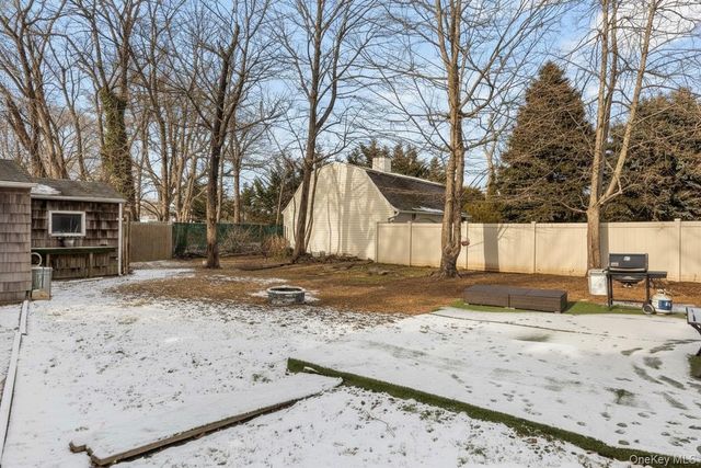 29 Richmond Avenue, Amityville, NY 11701