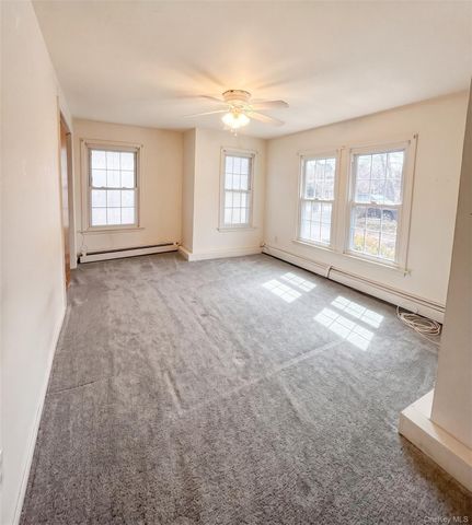 29 Richmond Avenue, Amityville, NY 11701