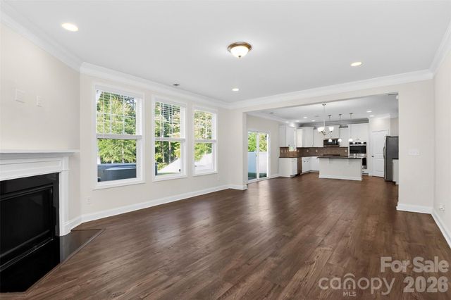1212 Englewood Drive, Lake Wylie, SC 29710