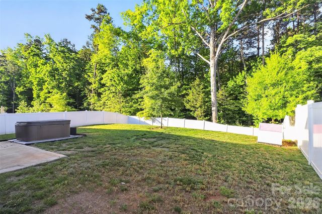 1212 Englewood Drive, Lake Wylie, SC 29710