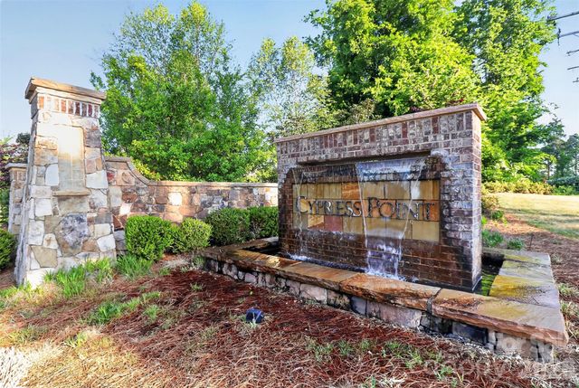 1212 Englewood Drive, Lake Wylie, SC 29710