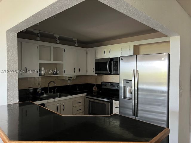 1465 NE 123rd St 515, North Miami, FL 33161