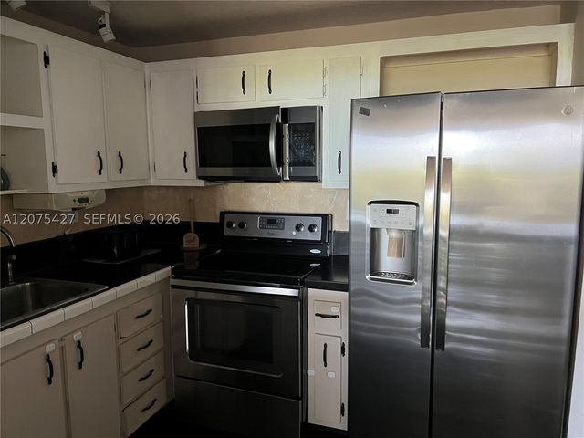 1465 NE 123rd St 515, North Miami, FL 33161